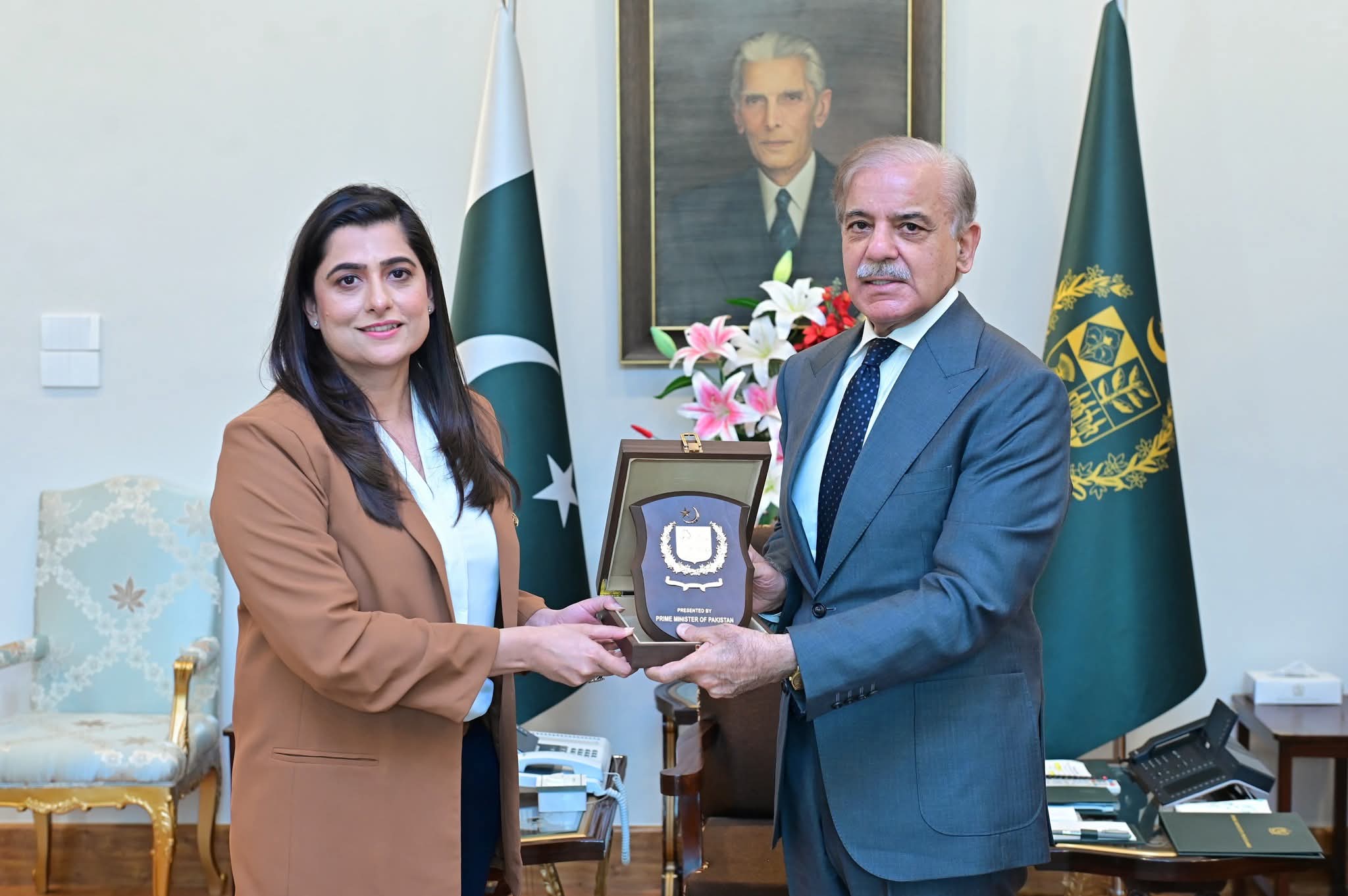 Former Cricket Captain Sana Mir Meets Prime Minister Shehbaz Sharif