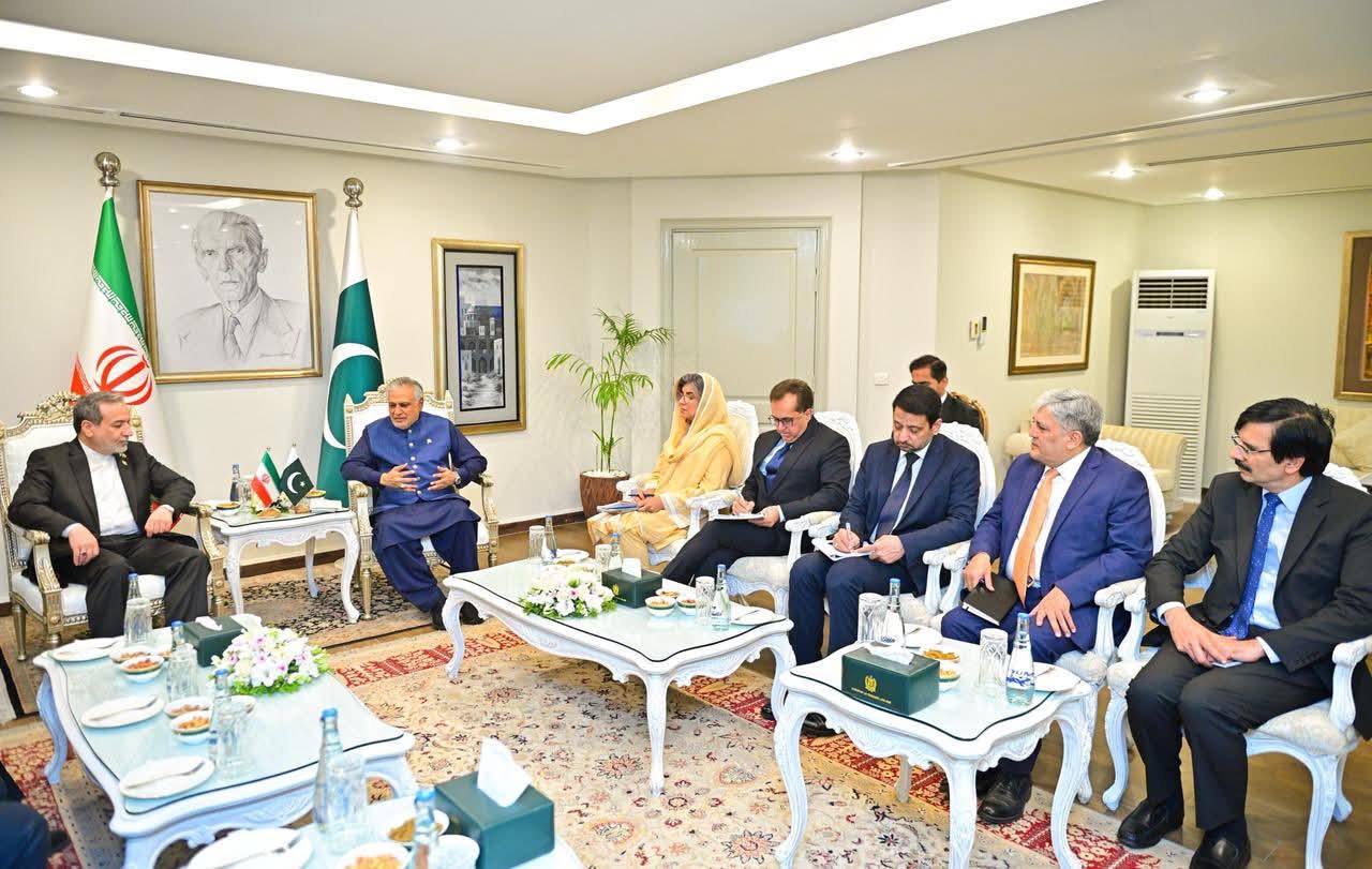 Pakistan, Iran Discuss Bilateral Trade, Energy Cooperation, and Regional Coordination