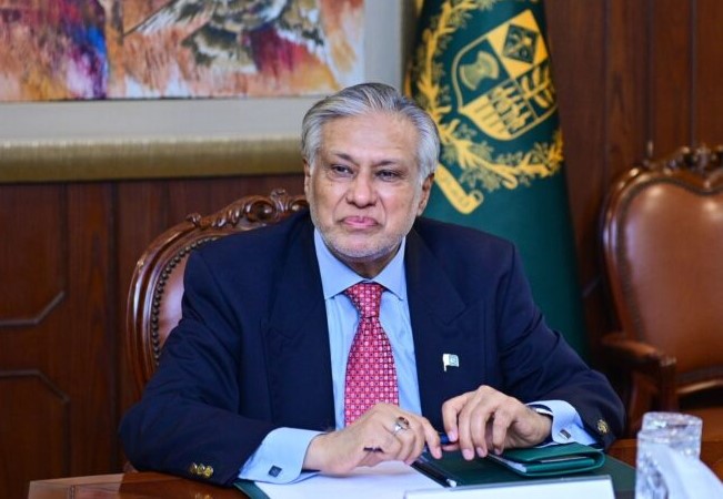 Pakistan’s Deputy Prime Minister and Foreign Minister Ishaq Dar Arrives in Bangladesh on Two-Day Official Visit