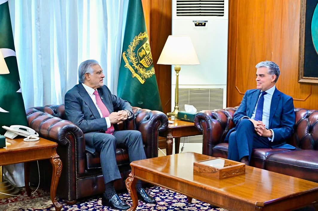 Spain Senator Meets Pakistan’s DPM/FM to Strengthen Bilateral Cooperation