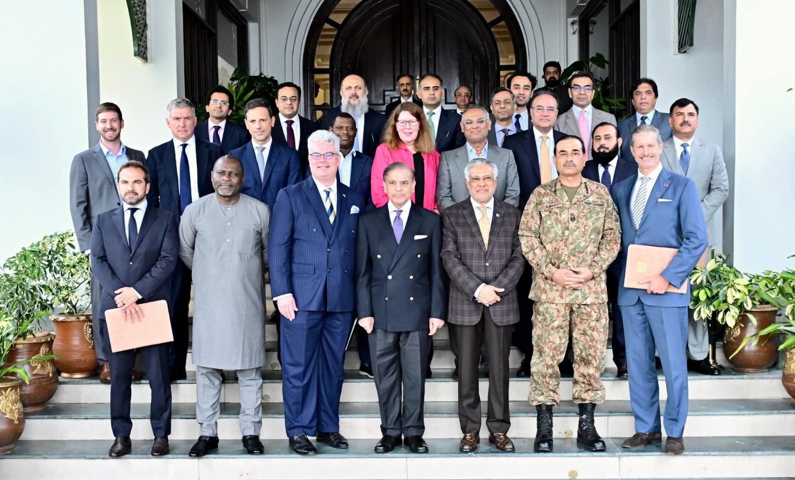 High-Level Mining and Infrastructure Delegation Meets Prime Minister Shehbaz Sharif
