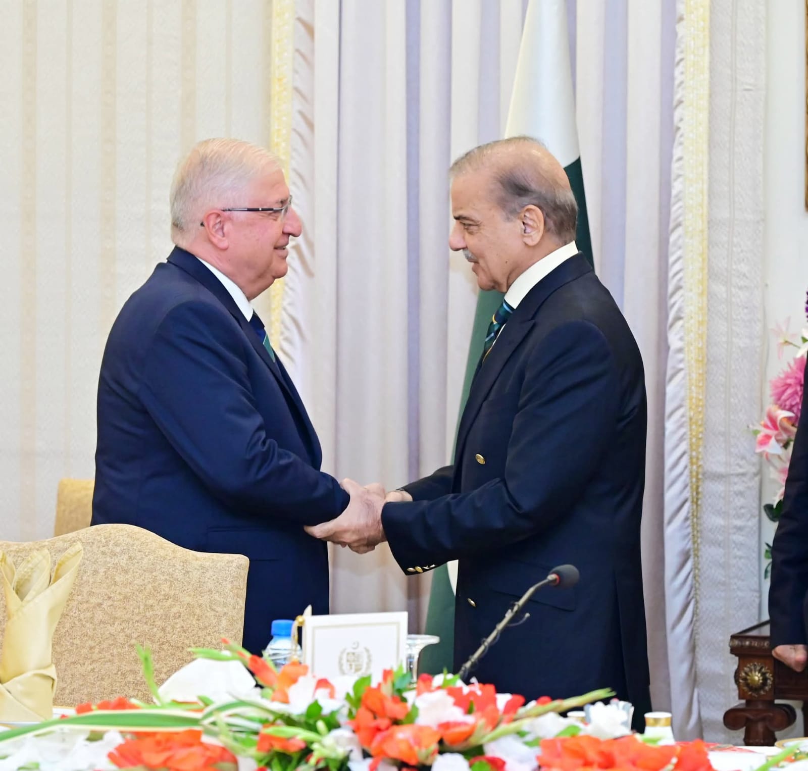 Turkish Defence Minister Calls on PM Shehbaz Sharif