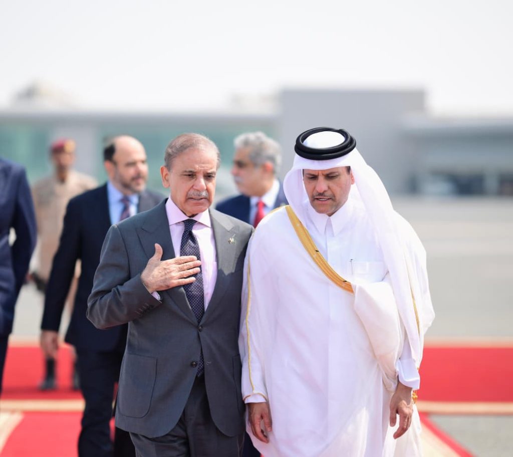 Doha – PM Shehbaz Sharif Arrives to Attend Emergency Arab-Islamic Summit