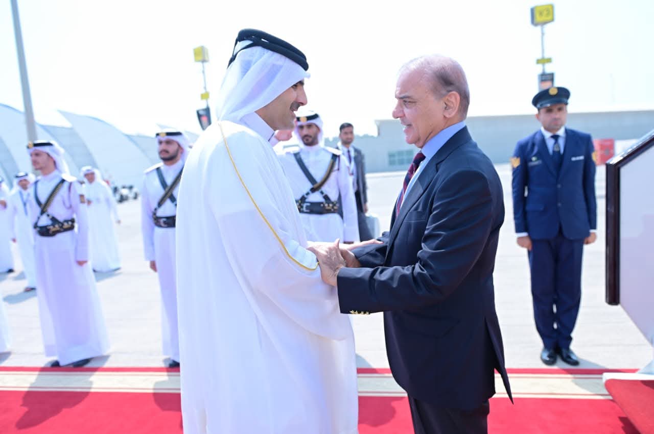 Doha – PM Shehbaz Sharif Arrives for Arab-Islamic Summit