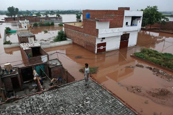 World Bank Warns of Inflation Rise After Floods in Pakistan