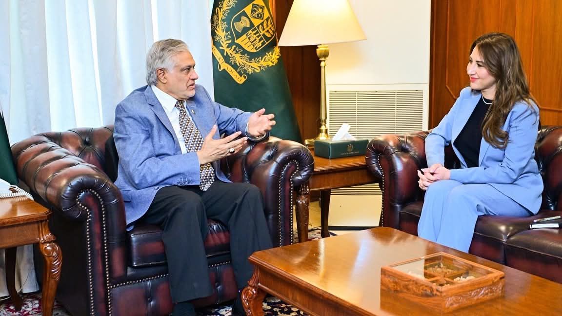 Ishaq Dar, U.S. Envoy Discuss Bilateral Ties and Regional Stability