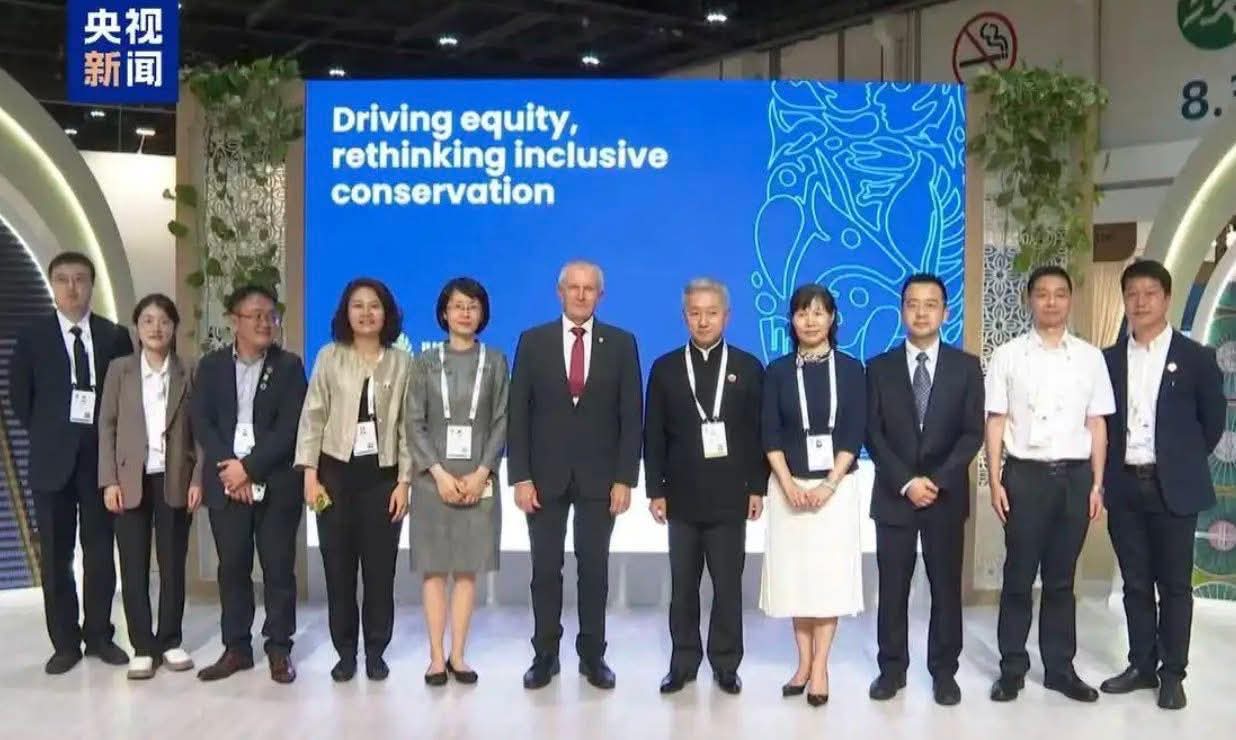China Highlights “Two Mountains” Concept Achievements in Abu Dhabi