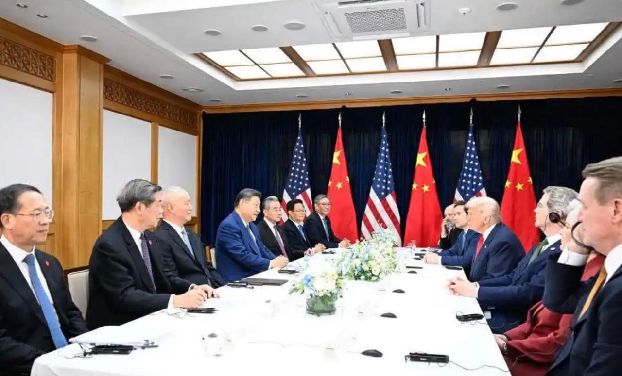 Trump Meets Xi in Busan, Hails “Great Friendship”