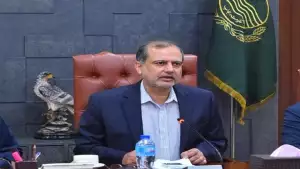 Commissioner Raja Jahangir Anwar Oversees Distribution of Ramzan Nigehban Cards in Faisalabad Division