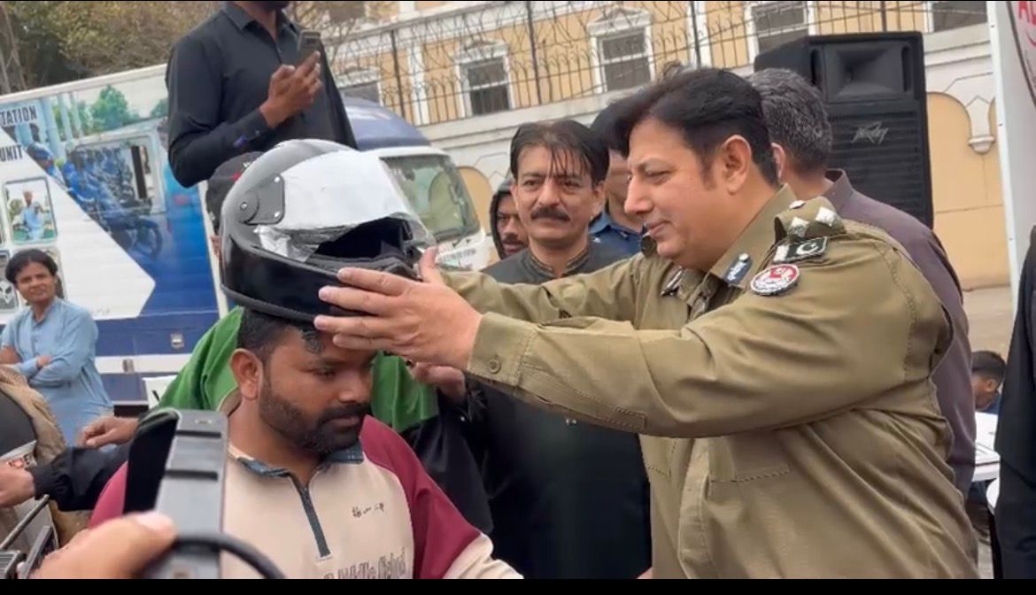 RPO Sohail Akhtar Sukhera Leads Helmet Distribution Drive to Promote Road Safety in Faisalabad
