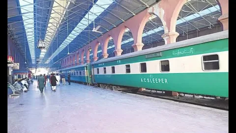 Shalimar Express brakes issue — Pakistan Railways officials inspect derailed coaches after Shalimar Express accident as inquiry reveals 60 percent coaches had no working brakes 2026