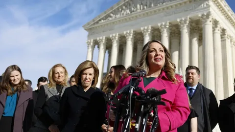 cantonment employees legal status — Supreme Court Pakistan building Islamabad as bench rules cantonment board staff not civil servants under Cantonment Act 1924 March 2026