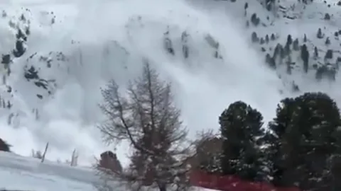 Avalanche deaths Alps rise weather underprepared skiers rescue 2026