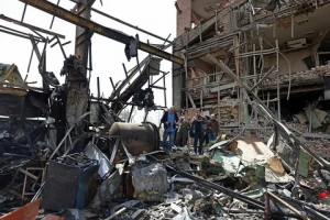 Search Intensifies for Missing US Airman as Trump Warns Iran of ‘Severe Consequences’