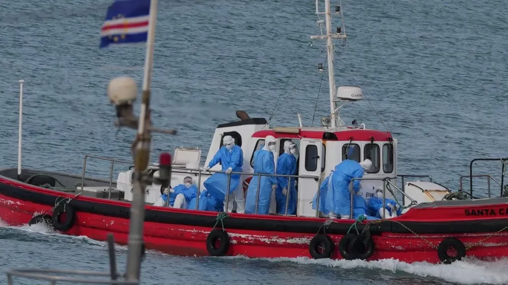 MV Hondius Dutch cruise ship sailing Atlantic Ocean amid deadly hantavirus Andes virus outbreak killing three passengers in 2026