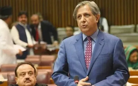 indication of Pakistan constitutional reform as political debate inteLaw Minister Azam Nazeer Tarar statement on 28th amendment says no nsifies May 2026