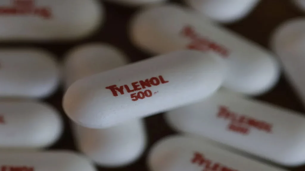 Tylenol medicine bottles displayed as legal challenges against Kenvue continue in the United States.
