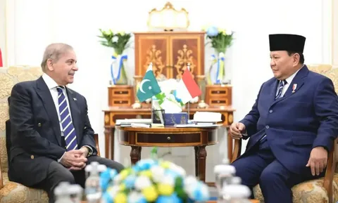 Pakistan and Indonesia flags side by side representing strengthening bilateral relations in trade and diplomacy