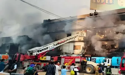 Charred remains of Gul Plaza shopping mall in Karachi after the deadly fire