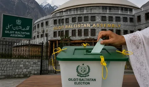 Government of Gilgit-Baltistan officials during the new cabinet formation as the federal government reaffirms its support.