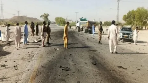 Security personnel respond after excise officials were reportedly kidnapped during a Balochistan attack in Chagai, Pakistan.
