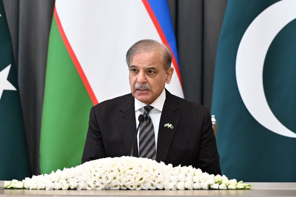 Pakistan Prime Minister Shehbaz Sharif and Kyrgyzstan President Sadyr Zhaparov at the SCO summit in Bishkek, 2026