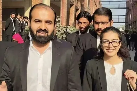 Human rights lawyer Imaan Mazari with her husband Hadi Ali Chattha outside a court in Islamabad