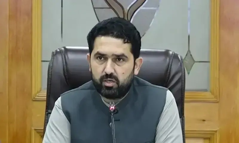 Khyber Pakhtunkhwa Chief Minister Sohail Afridi addressing officials in Peshawar