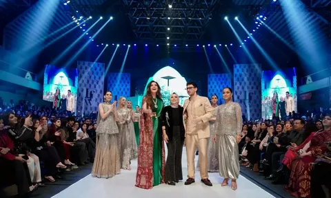 Models walking the runway at LAAM Fashion Week 2026 in Lahore, Pakistan