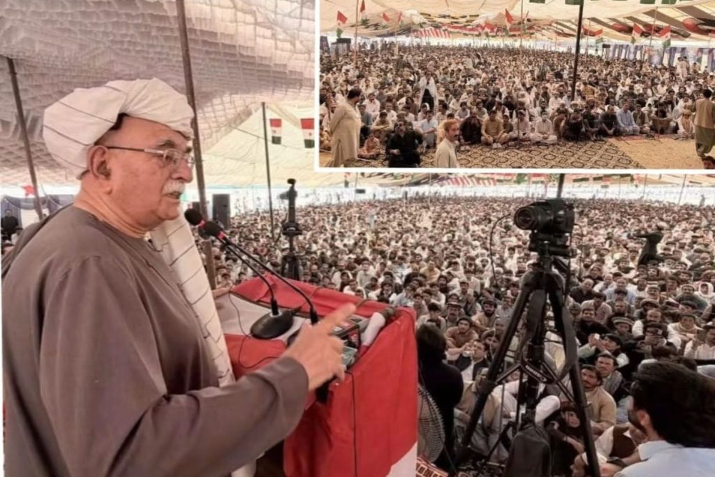 Mehmood Khan Achakzai addresses a large PkMAP public gathering in Zhob