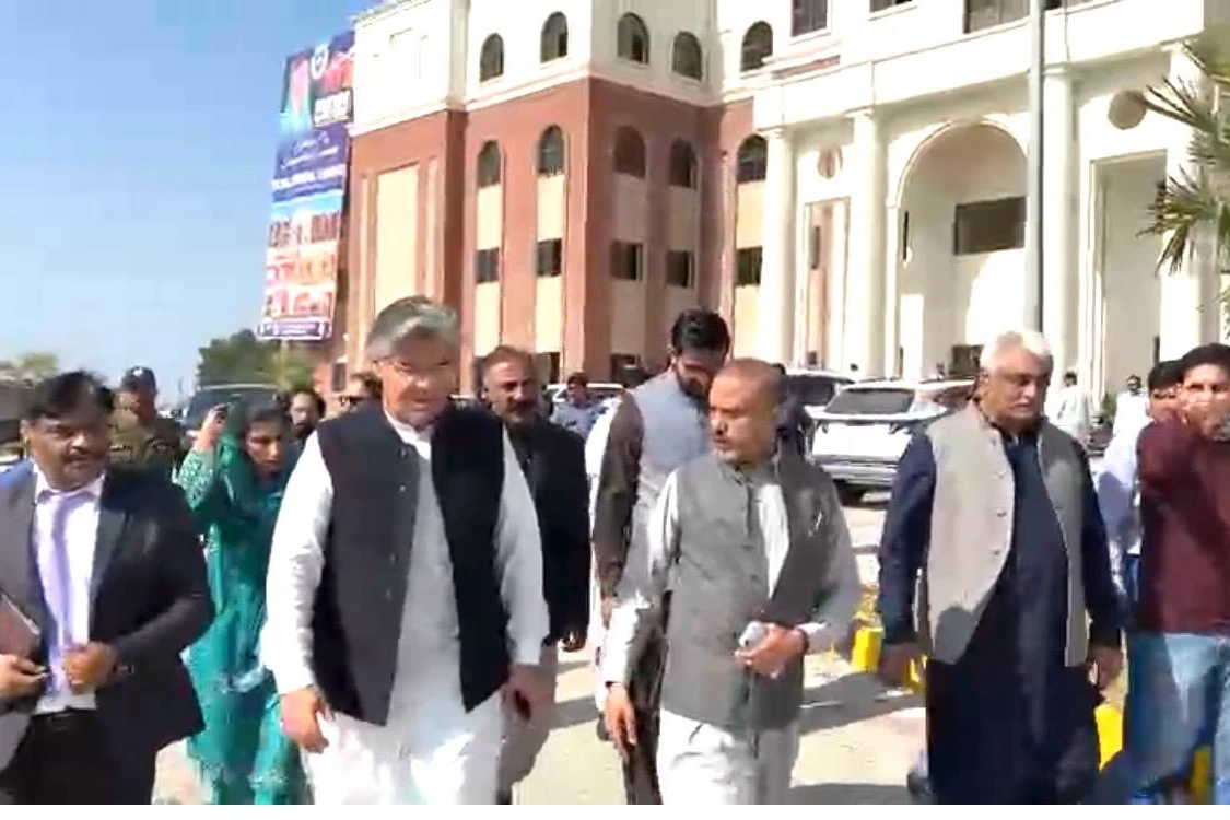 Khawaja Salman Rafique inspects the proposed medical college facilities at the University of Rasul