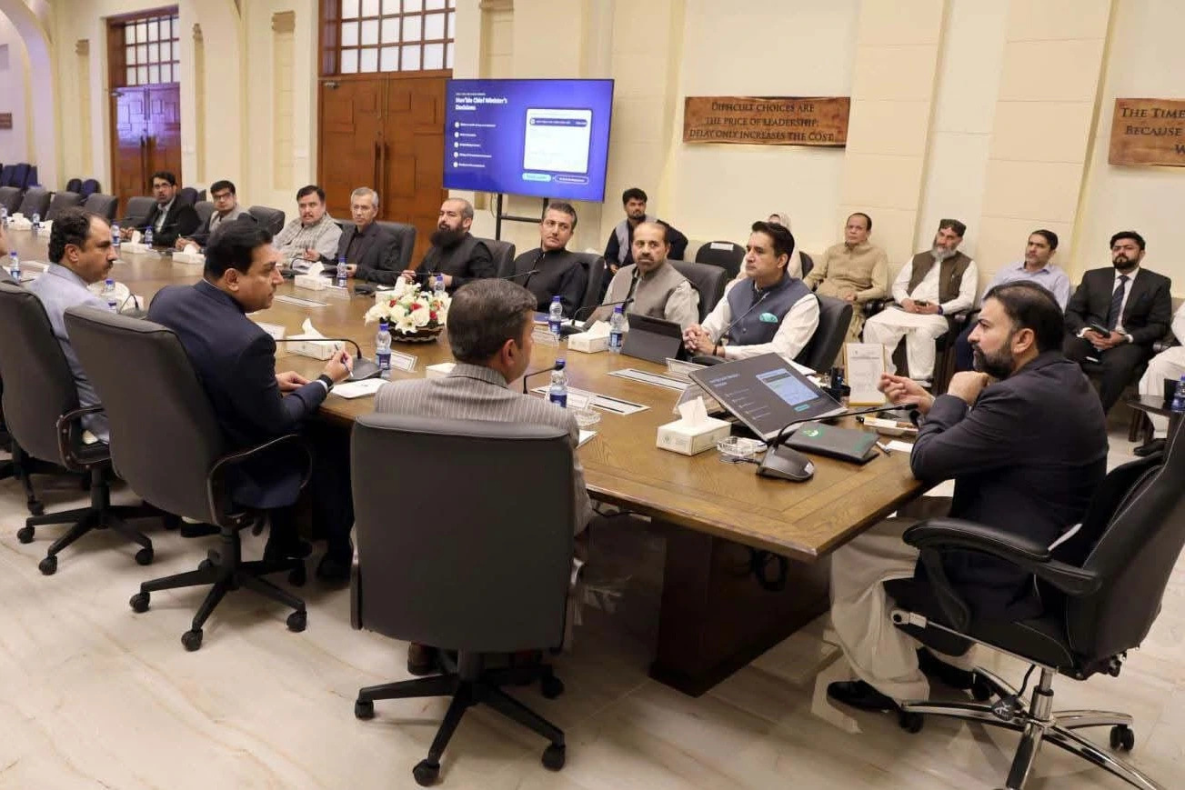 Balochistan Chief Minister Sarfraz Bugti chairs a meeting on digitalization of official summaries