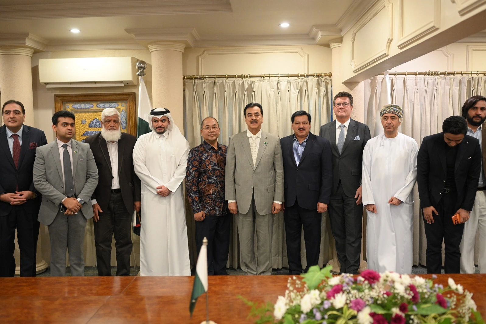 Senate Chairman Syed Yousuf Raza Gillani meets Dewan Muhammad Yousuf Farooqui and trade representatives in Karachi.