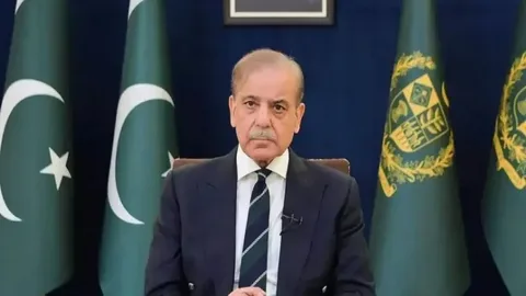 Prime Minister Shehbaz Sharif and Saudi Crown Prince Mohammed bin Salman at a meeting on Pakistan Saudi Arabia relations