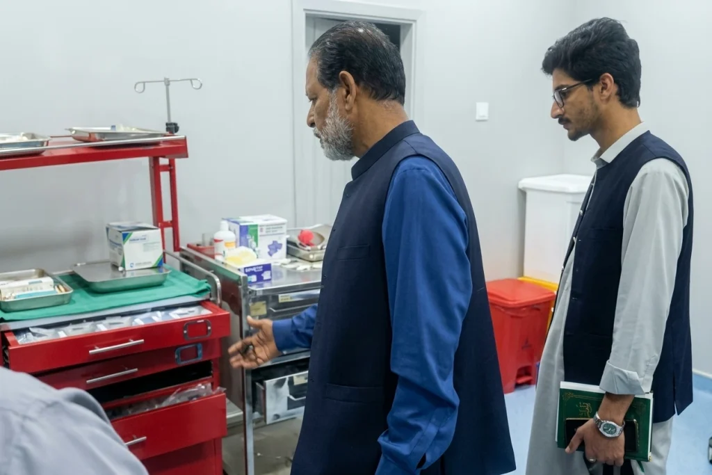 Additional Deputy Commissioner Nadeem-ul-Ghani visits Maryam Nawaz Health Clinic in Bhagowal